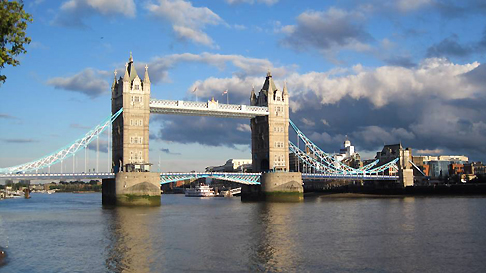 Tower Bridge, London.